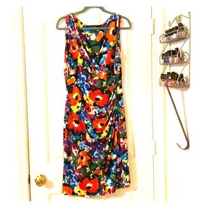 This dress fits the Silhouette of the body